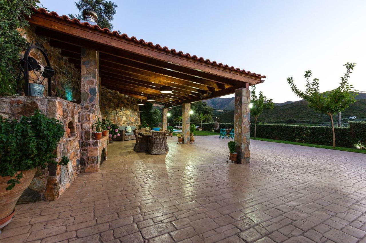 Epimenidis House